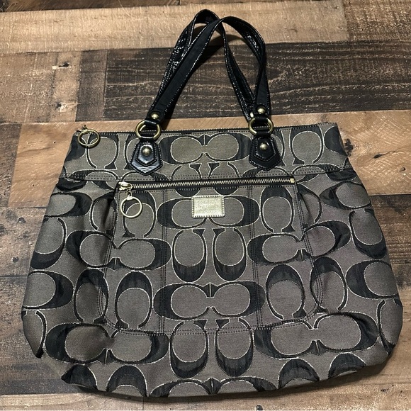 Coach Poppy Signature Canvas Tote - Picture 1 of 9